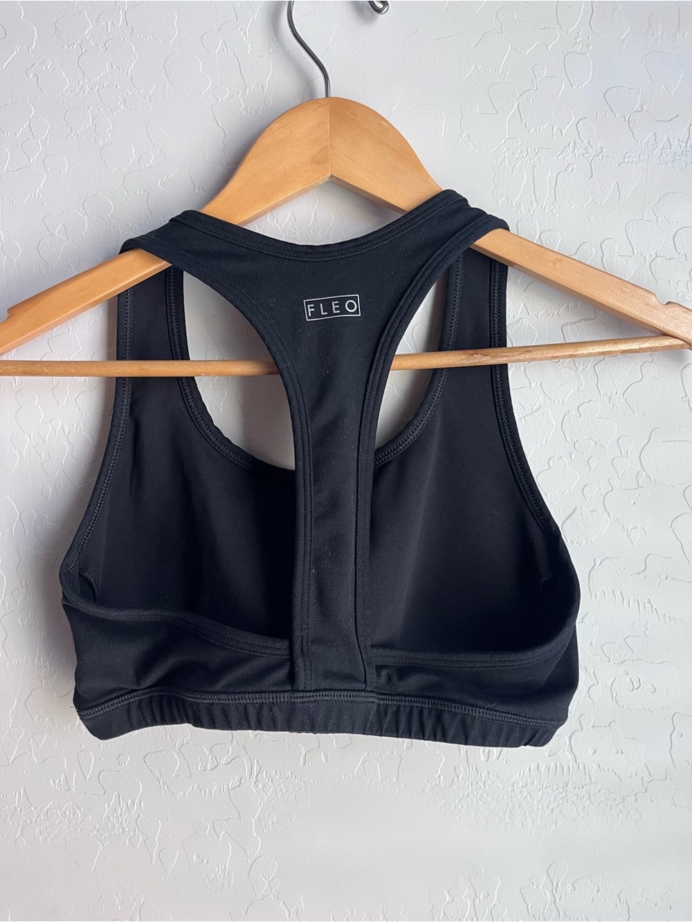 FLEO Black sport bra size large